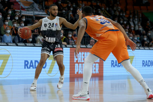 辽宁男篮更 辽宁男篮更