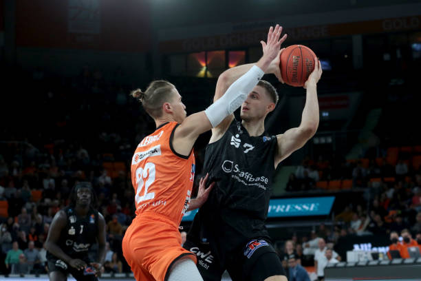 一些曾被他 一些曾被他